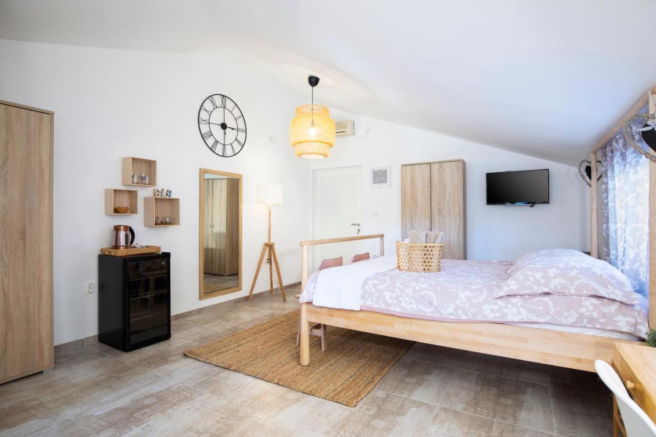 Apartments And Rooms Jakic Medulin Ngoại thất bức ảnh