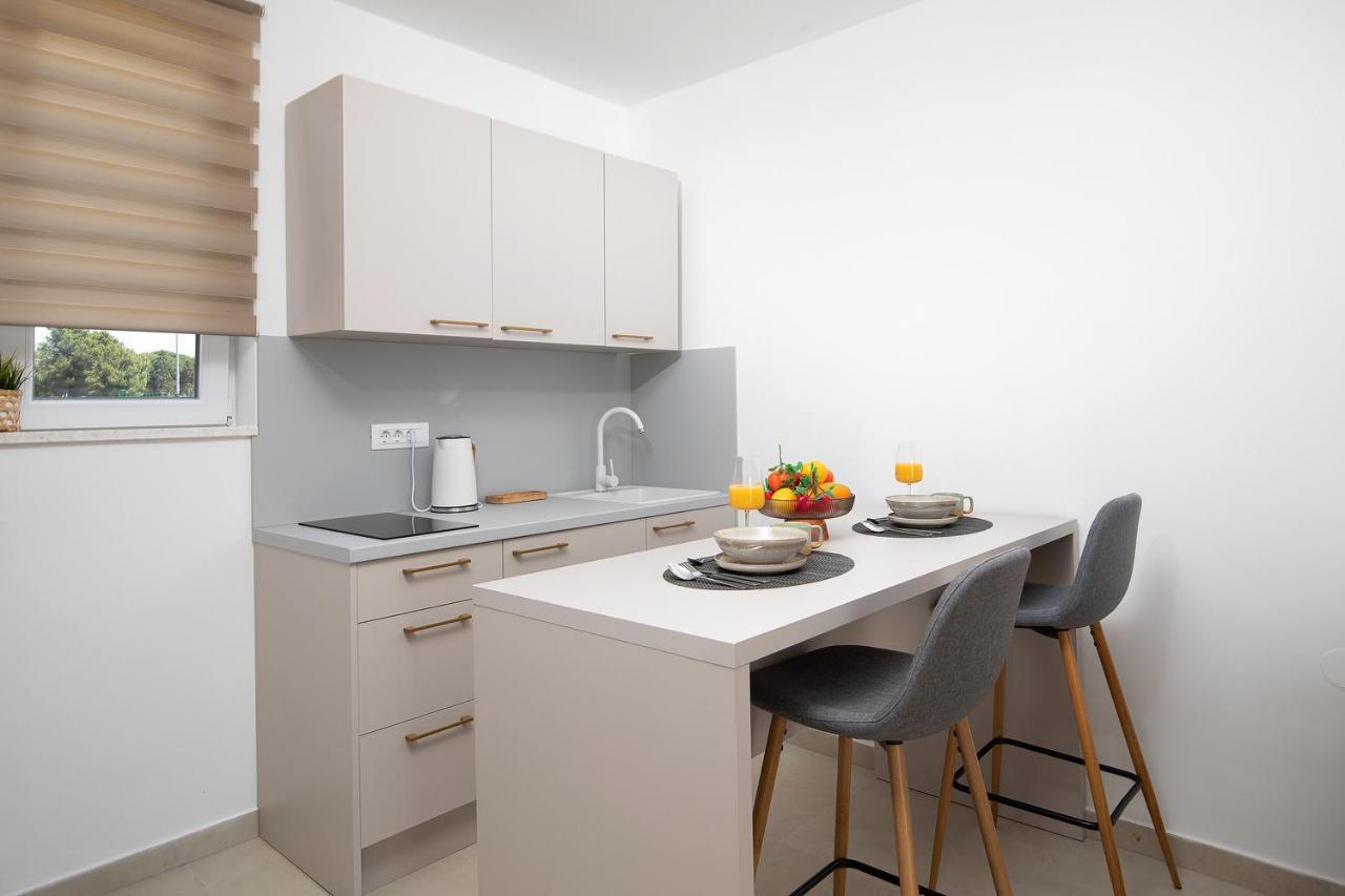 Apartments And Rooms Jakic Medulin Ngoại thất bức ảnh