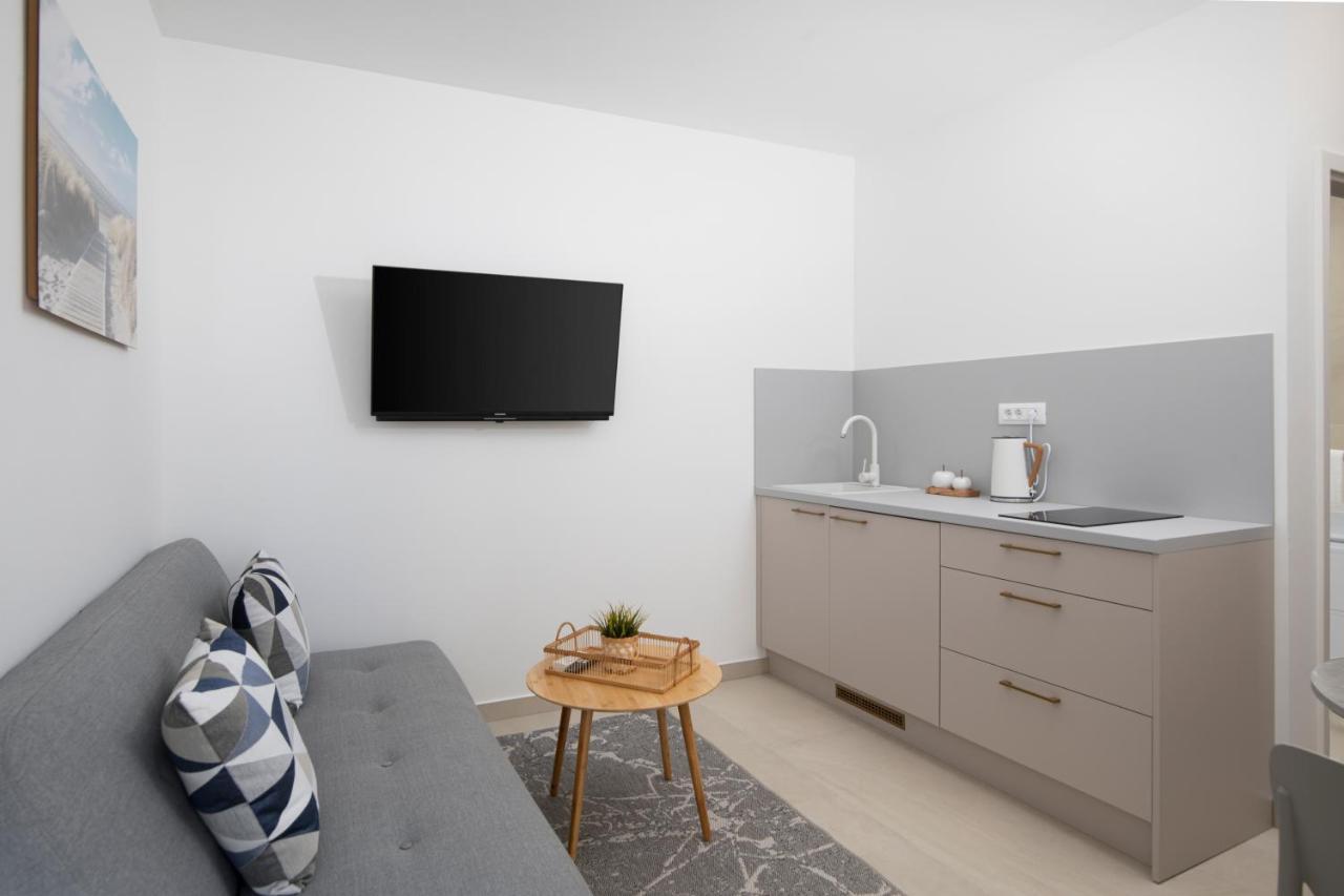 Apartments And Rooms Jakic Medulin Ngoại thất bức ảnh